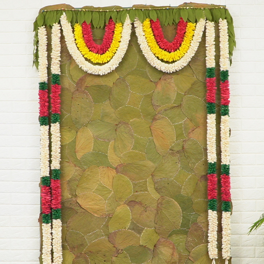 Natural options for traditional decorations